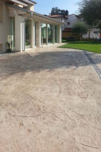 pavimenti per esterno in cemento