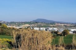 Lotto edificabile in posizione panoramica di Ancona, zona Candia, vista sul Conero