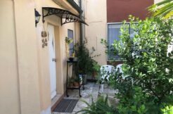 Appartamento con giardino e ingresso indipendente in piccolo contesto a Falconara