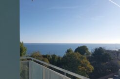 Panoramico vista mare recentemente ristrutturato ad Ancona Adriatico