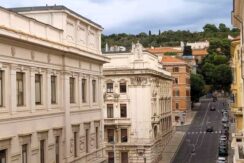 Ampio appartamento in contesto signorile con ascensore ad Ancona Adriatico